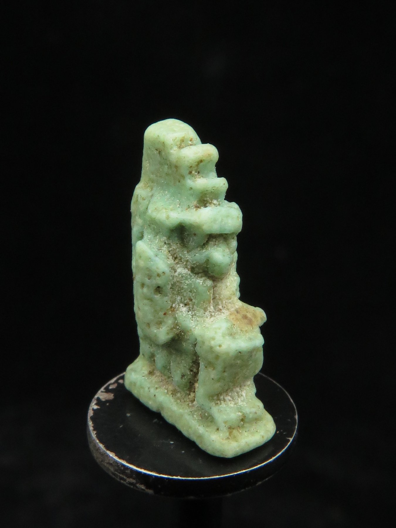 Isis nursing Horus amulet