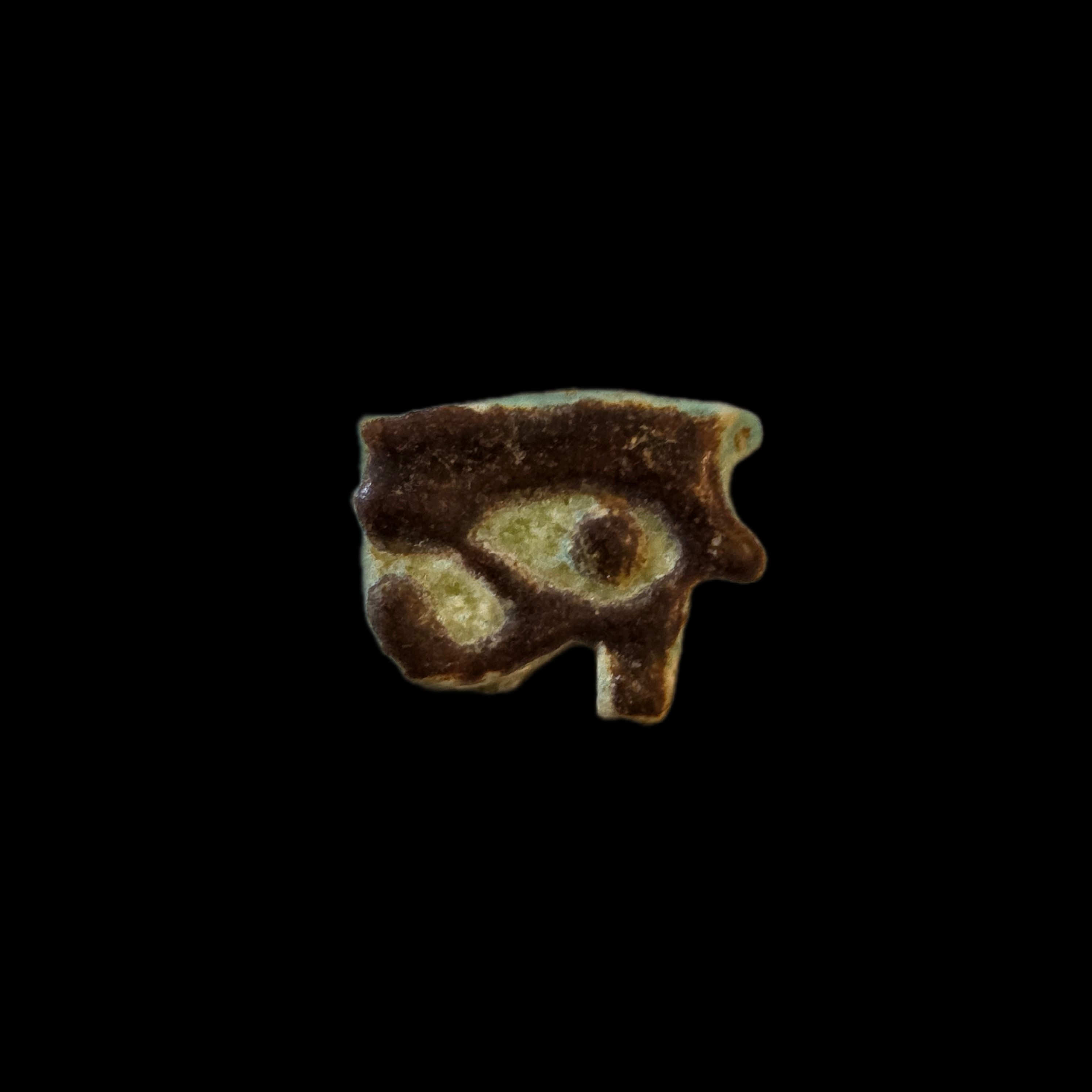 Eye of Horus Wedjat amulet, painted faience
