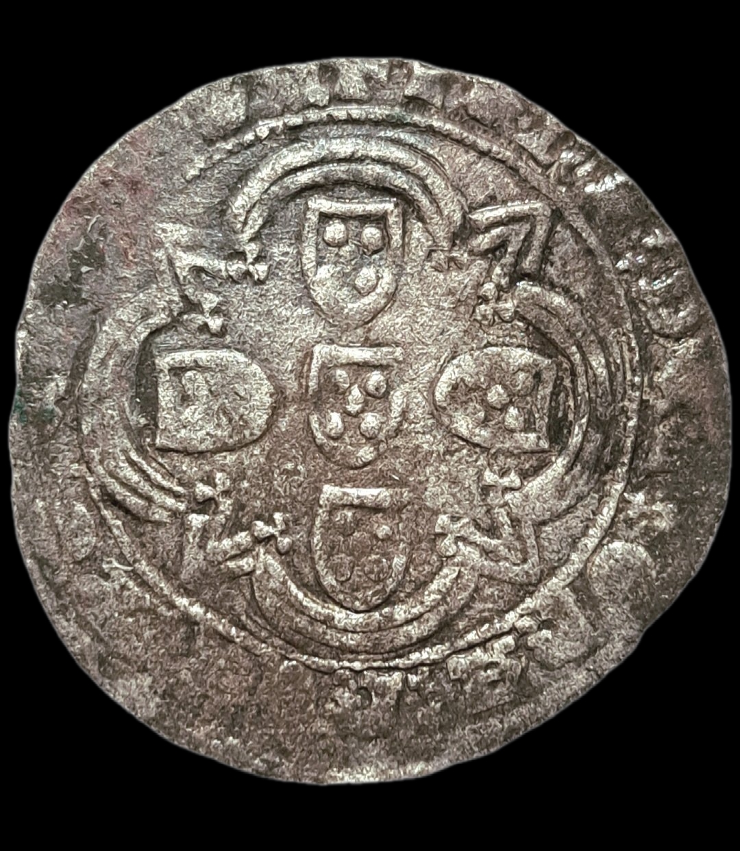 Obverse — Royal arms